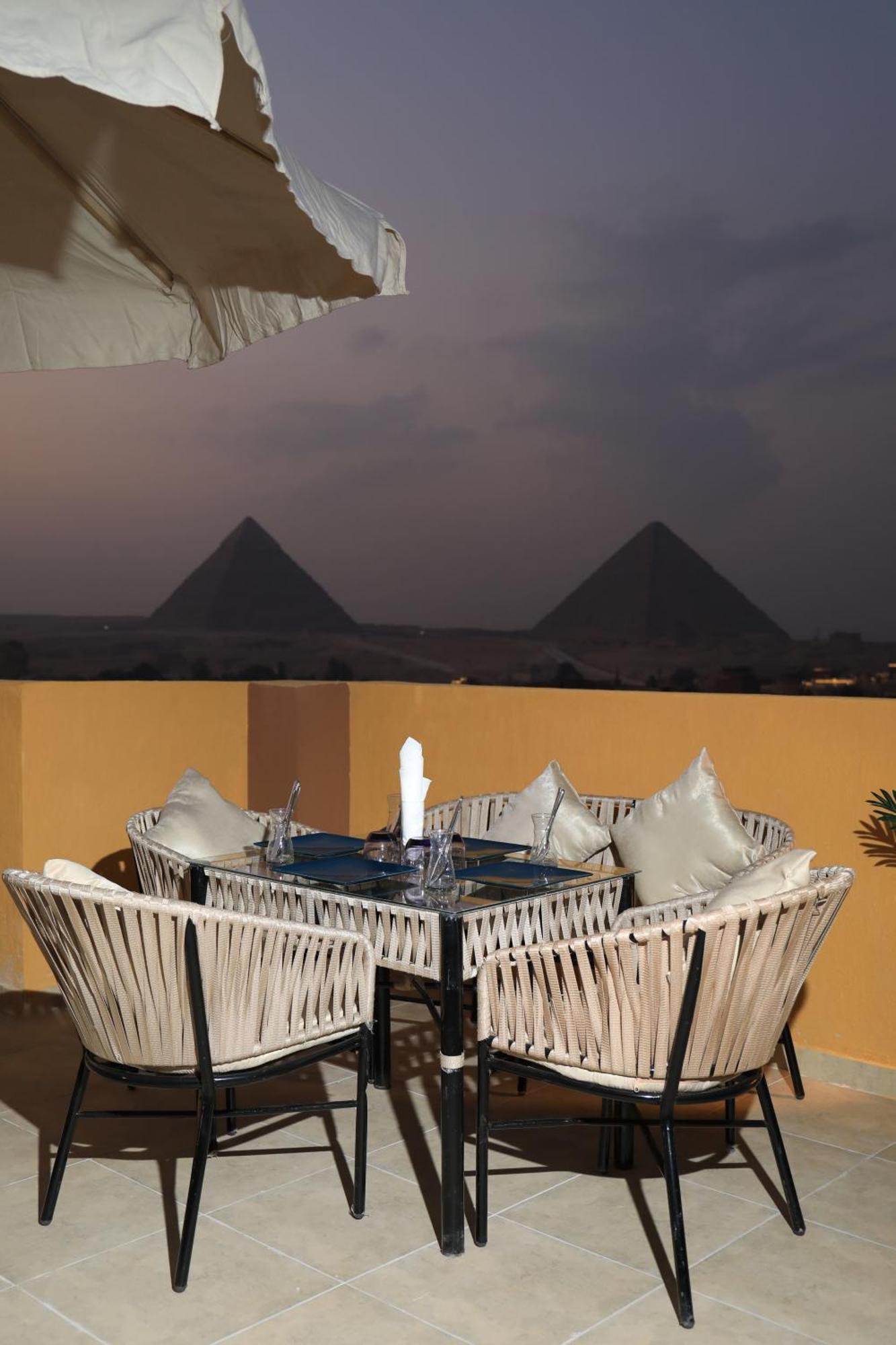 Pyramids Heart Hotel Kafrat al Jabal Exterior foto